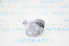 Toyota Highlander 20 drive belt tensioner roller - broken mount