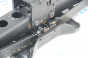 Toyota Highlander 20-22 jack rusty