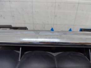 Radiator grille assembly Audi A4 B8 13-16 rest mat, with badge, sand, broken molding