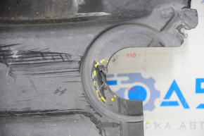 Left underbody protection VW Jetta 19 - worn out, cracked