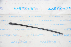 Windshield molding left VW Jetta 19- scratch