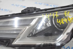 Front left headlight complete Audi A4 B9 17-19 xenon+LED, broken mount, sand