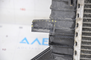 Radiator cooling water Audi A4 B8 08-16 2.0T broken mount
