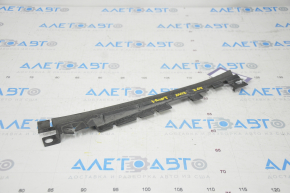 Upper radiator deflector Audi A4 B9 17- 2.0T breakage fastening