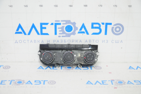 VW Jetta 19 heater control - no heated seats, scratches on glass