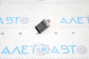 Fuel pressure sensor Audi A4 B8 08-16 2.0T on the fuel pipe