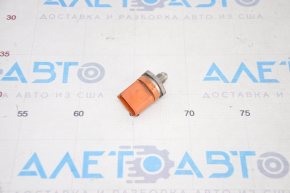 Fuel pressure sensor Audi A4 B8 08-16 2.0T on the fuel rail
