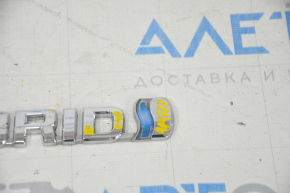 Hybrid wing emblem left Toyota Camry v40 paint peeled off