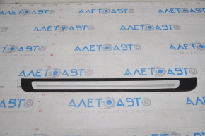 Door sill trim outer front left Audi A4 B8 08-16 sedan chrome, broken crepe, scratches