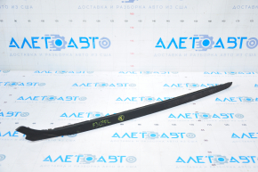 Left windshield molding BMW 3 F30 12-18 cracked