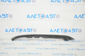 Wing seal hood-wing left Mercedes CLA 14-19 seal peeled off
