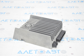 Mercedes CLA 14-19 harman kardon audio amplifier