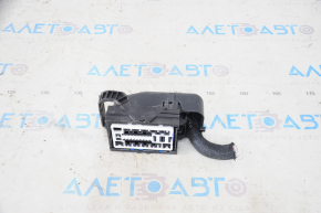 Ford Edge 15- 2.0T right underhood fuse box connector
