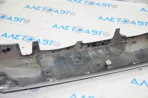 Trunk door molding with Mitsubishi Outlander emblem 16-17 rest, broken fastener, scratches