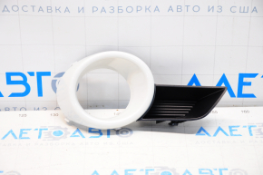 Fog light frame right Toyota Highlander 08-10
