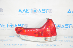 Light outer wing left Toyota Sienna 11-14 micro-cracks