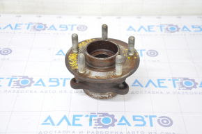 Front left hub Ford Fusion mk5 13-20 stud defect