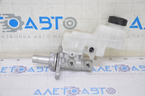 Master brake cylinder with reservoir Lexus UX200 19-