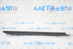 Front right hood seal Audi Q5 80A 18-24 broken fasteners