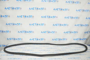 Rubber seal for the tailgate of a Toyota Highlander 14-19