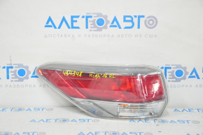 Light outer wing left Toyota Highlander 14-16 micro-cracks