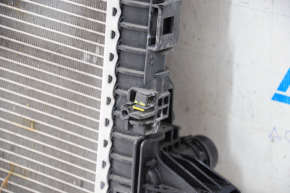 Radiator cooling water Audi Q5 80A 18-24 2.0T broken mount