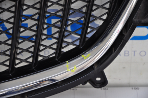 Radiator grill grill Buick Encore 17-19 sand, broken krep, peeled off coating, crack in molding