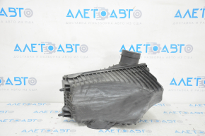 Air filter housing Porsche Cayenne 958 11-17 Hybrid, crack in mount