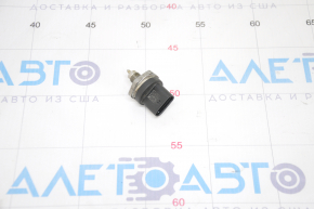 Fuel pressure sensor Mercedes CLA 250 14-19 on the fuel rail
