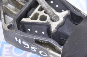 Engine mount rear lower Mercedes CLA 250 14-19 cracked