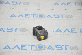 Radiator bracket lower right Porsche Cayenne 958 11-17 rubber