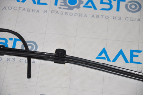 Wiper arm left Tesla Model 3 18- with 4 nozzles