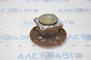 Rear right hub Mercedes CLA 14-19 FWD rusty