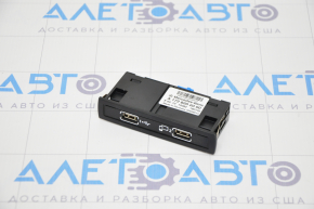 USB plug Carplay interface Mercedes CLA 14-19