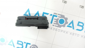 Mercedes GLA 15-20 Help Call Buttons