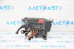 Mercedes GLA 15-20 underhood fuse box assembly