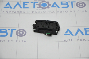Mercedes CLA 14-19 central lock button paint peeled off