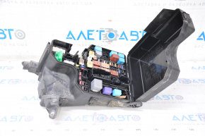 Underhood fuse box Toyota Sienna 11-16