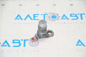 Door lock cylinder front left Chevrolet Malibu 16-