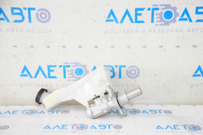 Master brake cylinder with reservoir Mercedes GLA 14-20 with cover