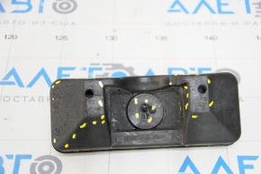 Rear right jack stand Mercedes GLA 14-20 worn, dented, mounting defect
