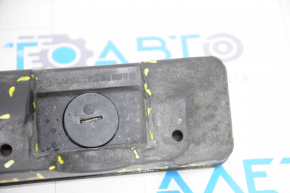 Front right jack stand Mercedes GLA 14-20 worn, dented