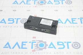 USB plug Carplay interface Mercedes GLA 14-20 scratches