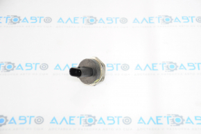 Fuel pressure sensor BMW 5 G30 17-20 on the rail