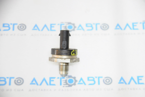 Fuel pressure sensor BMW 5 G30 17-20 on the rail