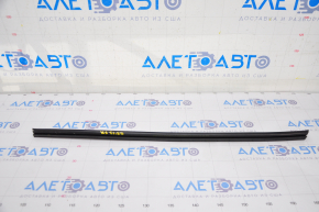 Glass seal front right inner Audi Q5 8R 09-17