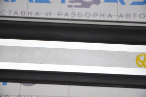 Door sill outer front left Audi Q5 8R 09-17 black with chrome, scratches