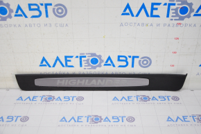 Door sill outer front left Toyota Highlander 14- chrome, scratches