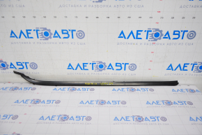 Left windshield molding torn Toyota Highlander 14-19
