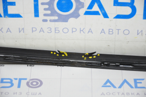 Left windshield molding torn Toyota Highlander 14-19